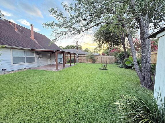 2nd image of 9510 Strawgrass Dr