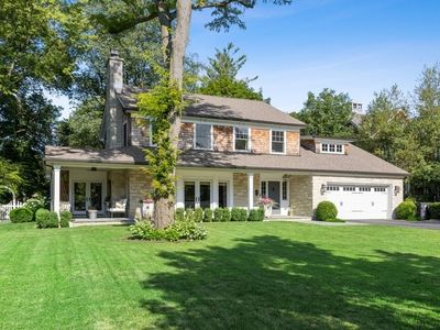 1045 Mohawk Rd, Wilmette, IL, 60091