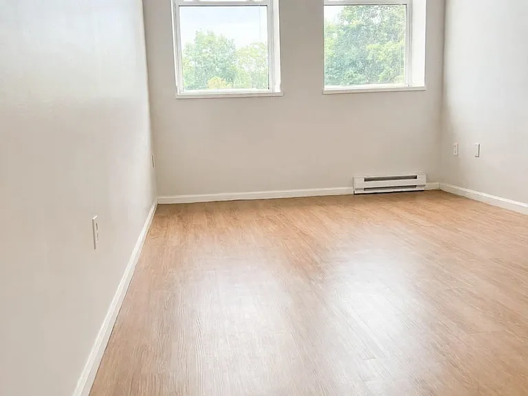 145 Broad St #18 — Photo 6