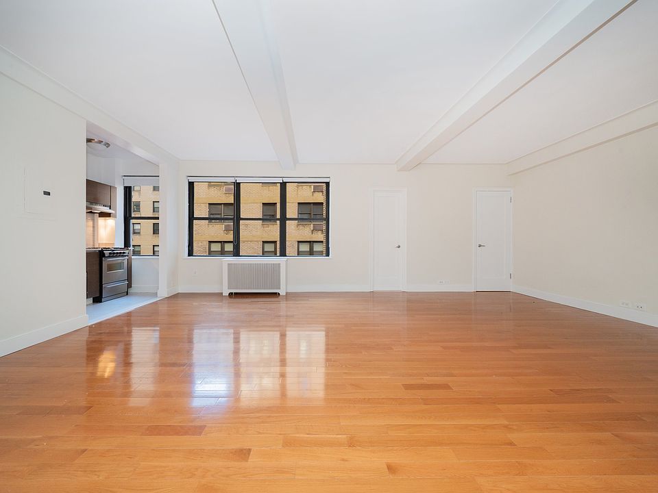 1st image of 400 E 58th St #16HW