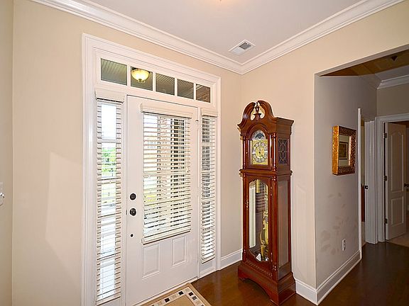 4th image of 1855 Lynwood Pl