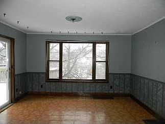 3rd image of 110 W Houghton Ave