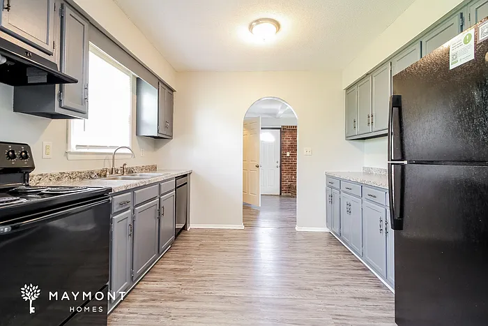 103 Palamon St — Photo 5