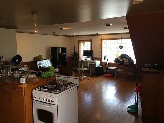 Rented by Leiter Realty Group LLC | media 35