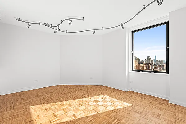 Sold by Compass | media 8