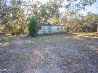 165 Indian Lakes Rd, Hawthorne, FL 32640