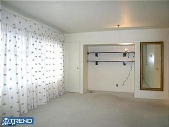 5th image of 7 N Chris Columbus Blvd #204