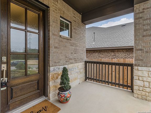 4th image of 108 Rosanna Ridge