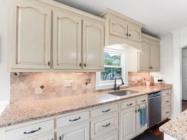 633 Thompson Mill Rd — Photo 17