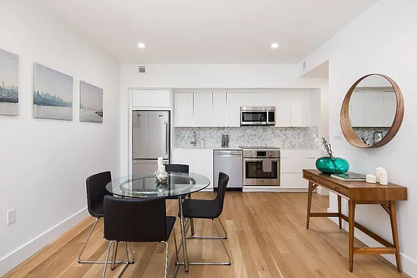 Sold by Real Direct | media 20