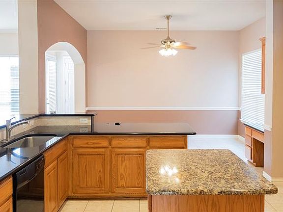 5th image of 8417 High Meadows Dr