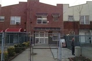 1st image of 2824 W 22nd St
