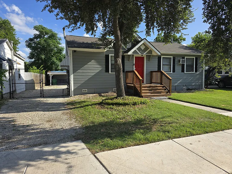 1614 W Hollywood Ave — Photo 2