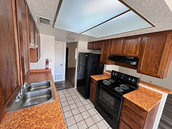 3rd image of 10413 Guadalajara Ave NE