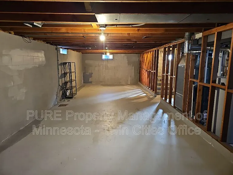 1617 Flag Ave N — Photo 17