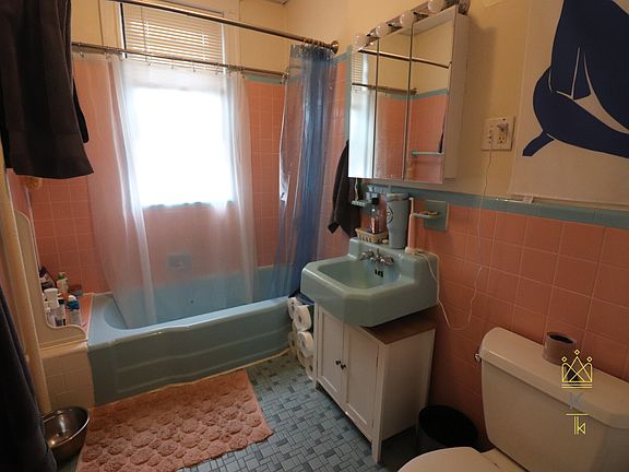 5th image of 126 Babcock St APT 27A