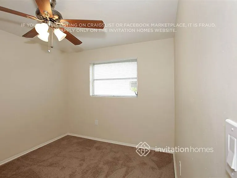 8407 NW 26th St — Photo 9
