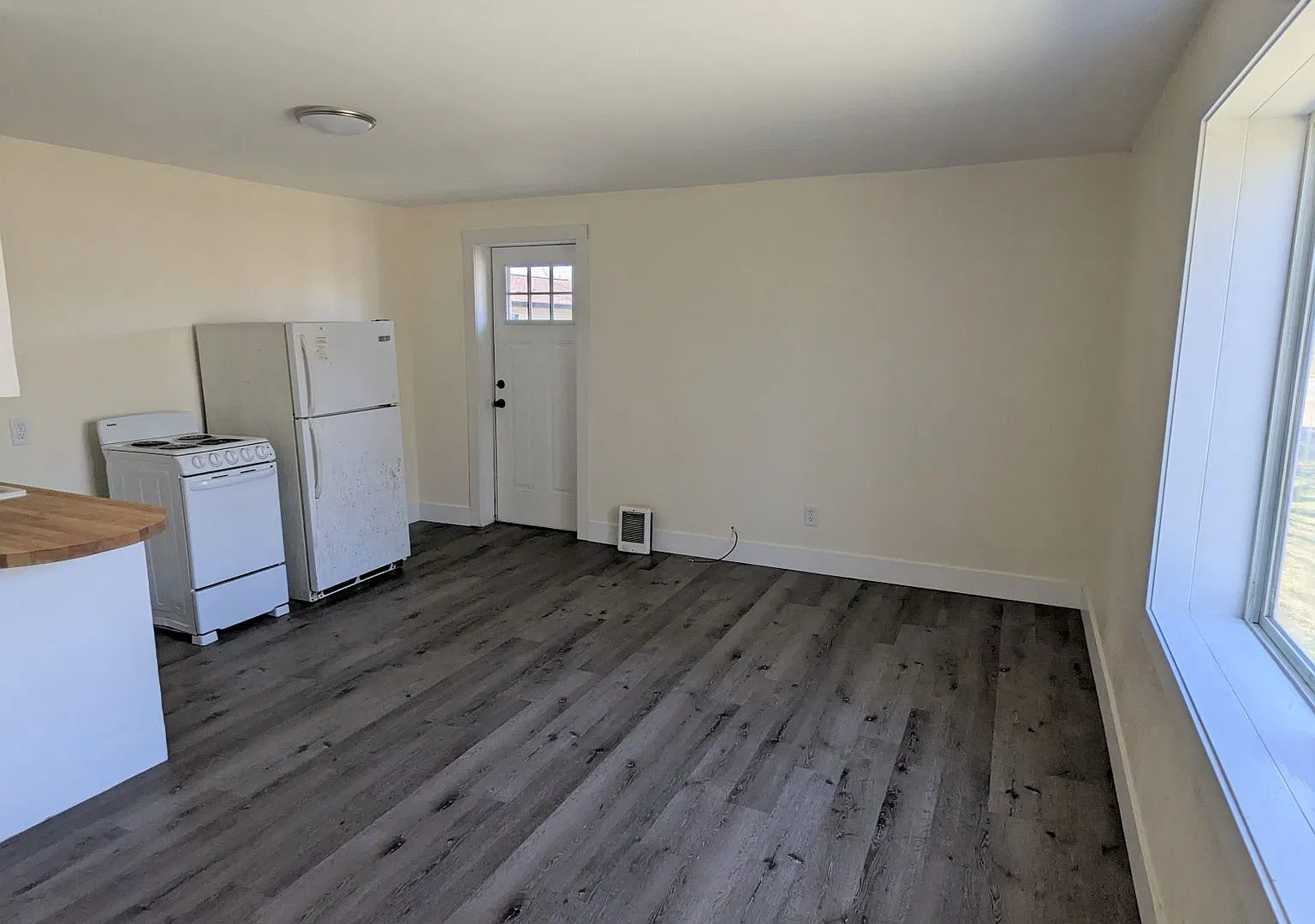2648 S Getty St — Photo 2