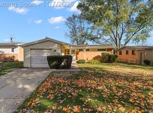 878 Brooklawn Rd, Troy, MI 48084