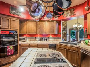 2267 Kaululaau St, Honolulu, HI 96813