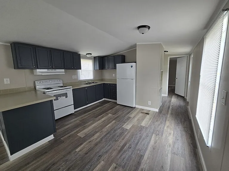 2424 Cattail Cir #39 — Photo 5