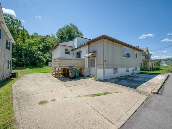 30 S Fayette St, Cuddy, PA 15031