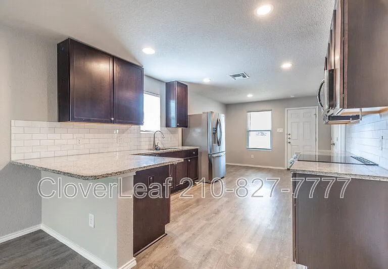 5806 Machaela Trce — Photo 11
