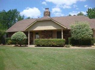 1513 Emerwood Rd, Moore, OK 73160