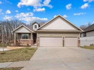 1089 E Lakota St, Nixa, MO 65714