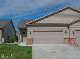 1923 Glenbridge Rd, Bloomington, IL 61704