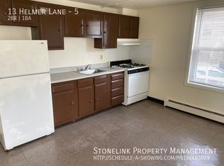 13 Helmer Ln APT 5, Woonsocket, RI 02895