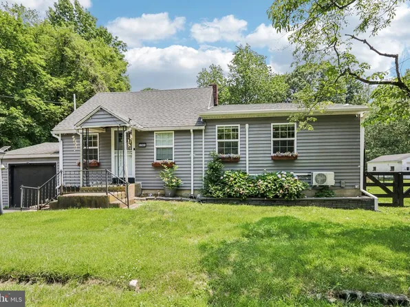 1707 Peach St, Upper Chichester, PA 19061