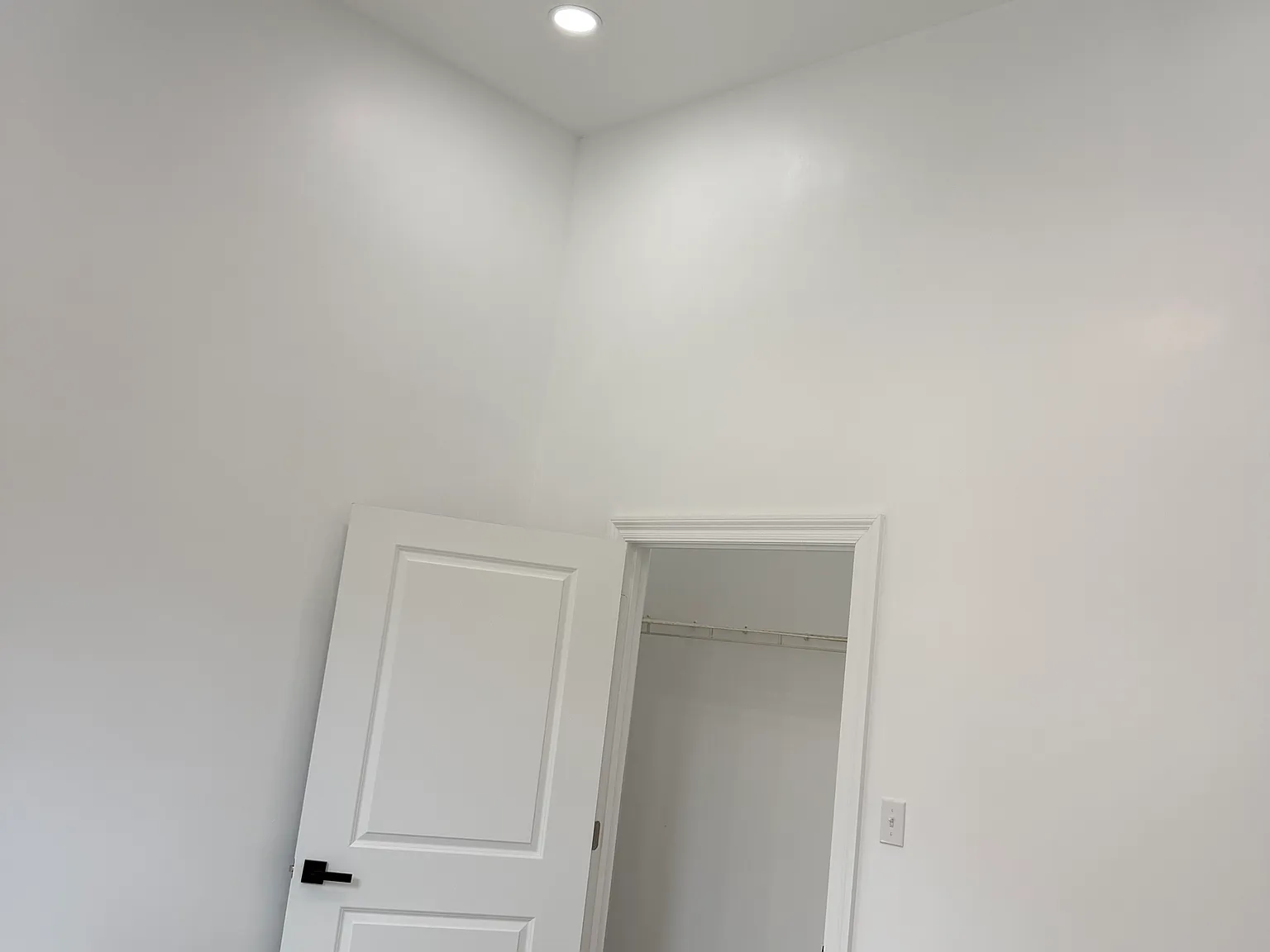 3 bed, 900 sqft, $1,850 — Photo 4