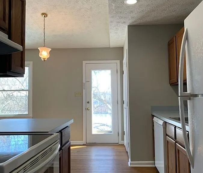 1412 Ritchie Ct — Photo 23