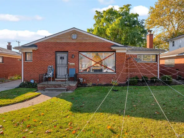 16504 Collinson Ave, Eastpointe, MI 48021