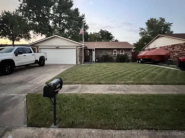 11515 E 64th St, Broken Arrow, OK 74012