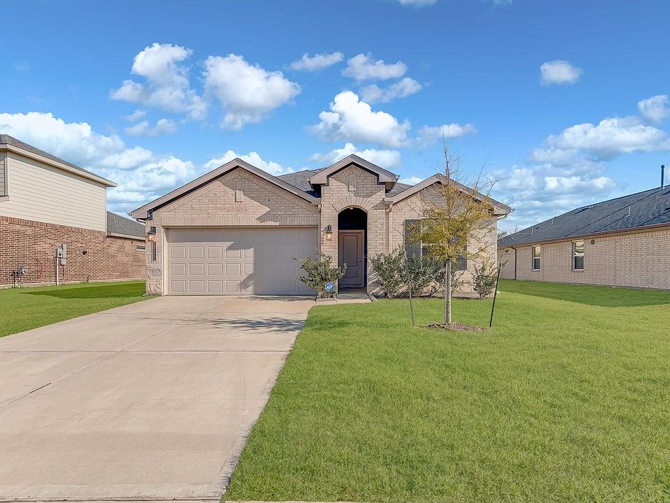 1st image of 10002 Palm Royal Dr