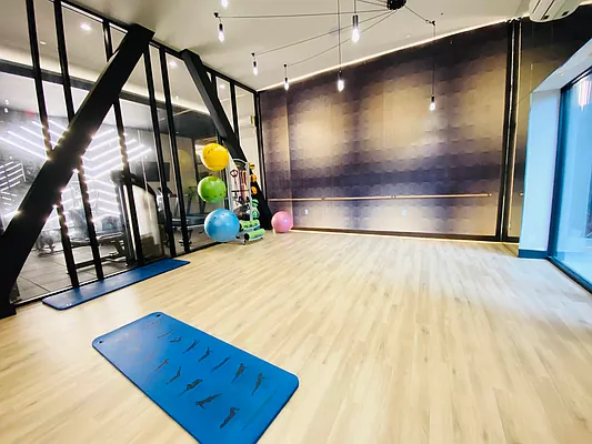 Rented by Nooklyn NYC LLC | media 17