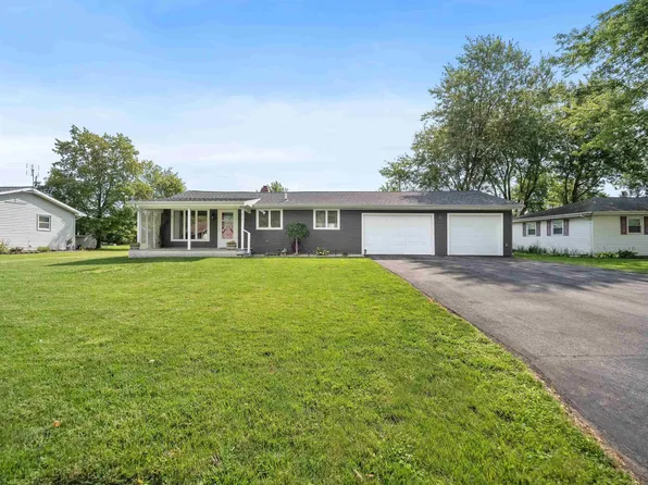 610 Maxine Dr, Ossian, IN 46777