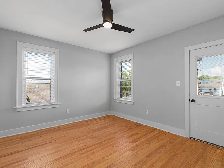 6201 Arsenal through 3051 Clifton — Photo 9
