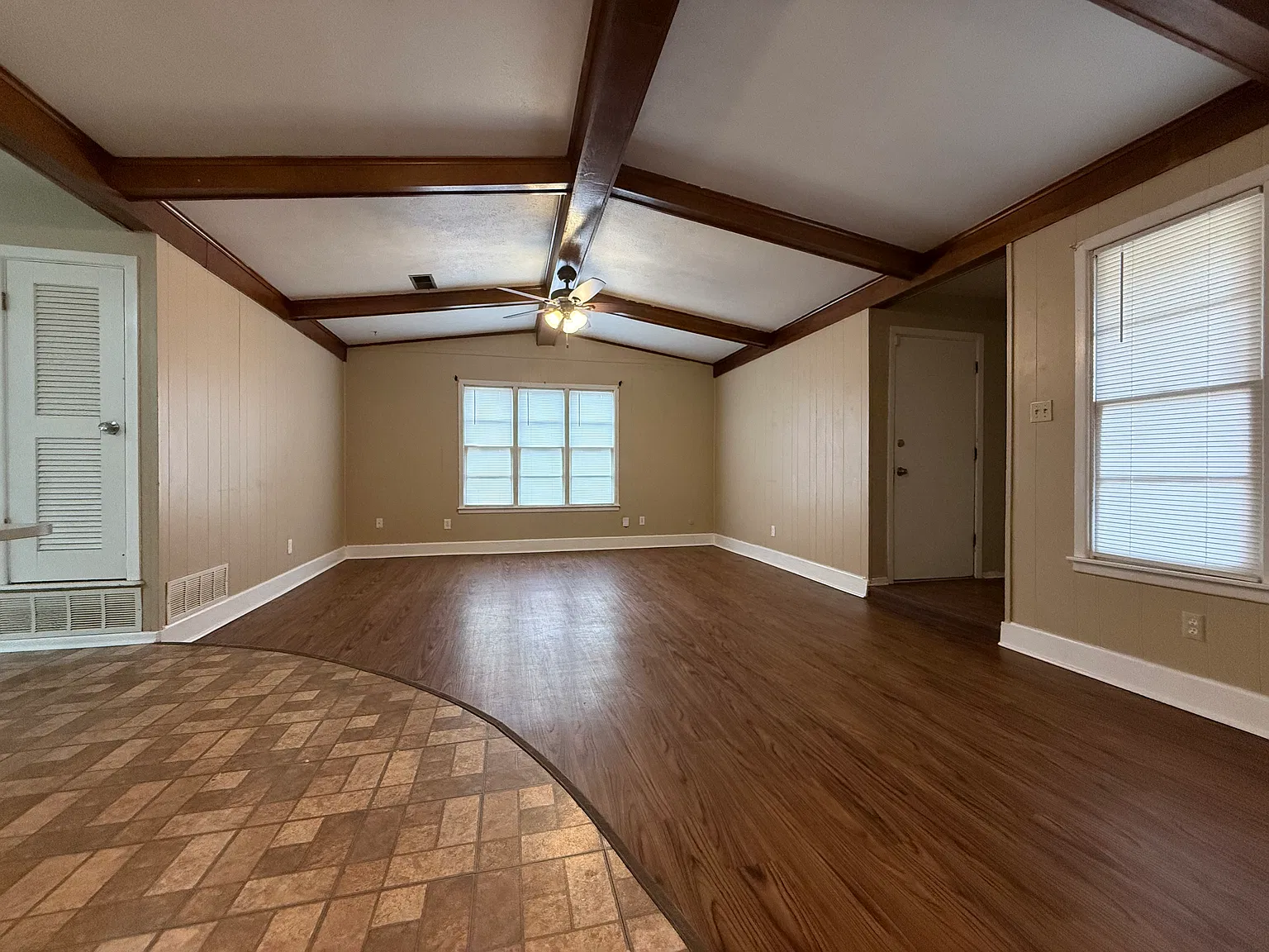 2 bed, 1219 sqft, $1,000 — Photo 4