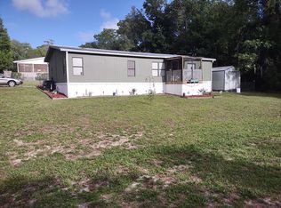 139 Pridgeon St, Interlachen, FL 32148