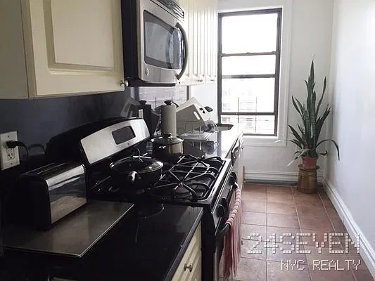 Rented by 24 7 NYC Realty Inc. | media 31