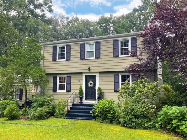 38 Evans Drive, Simsbury, CT 06070