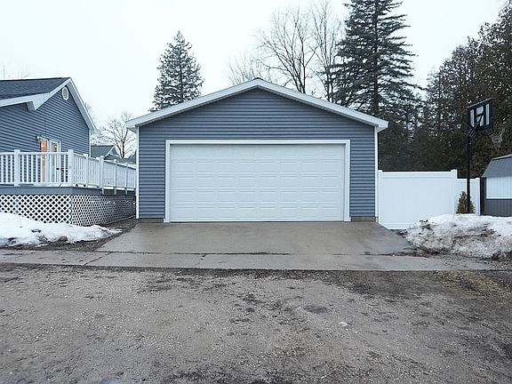 2nd image of 502 W Main St
