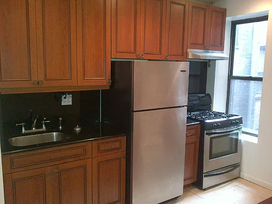 Rented by Meyerson Management | media 9