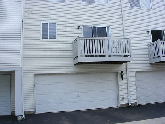 3rd image of 983 S Darla Ct #983