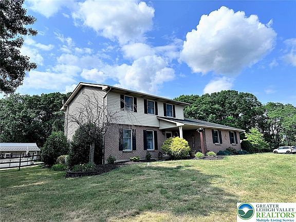 3rd image of 1149 Myrtle Rd