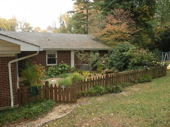 2nd image of 317 Forest Ln