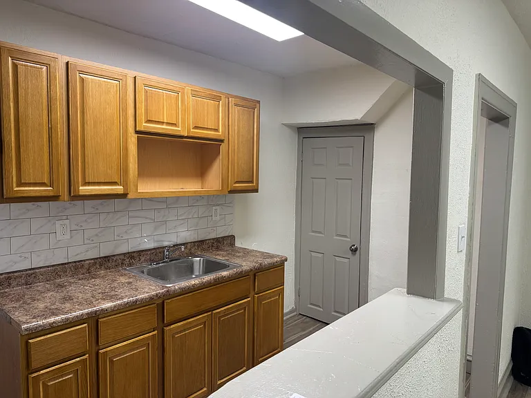 5852 Crittenden St — Photo 7